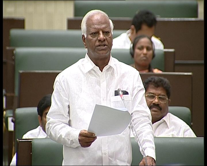 notificationtofill17000govtteacherspostssoon:ksrihari
